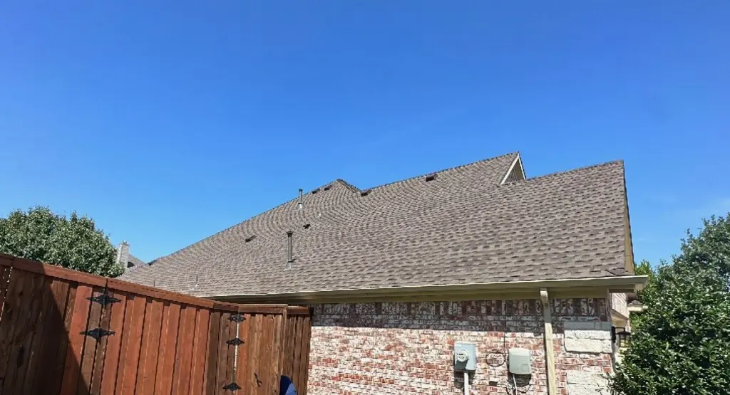 Completed roof replacement project in Duluth